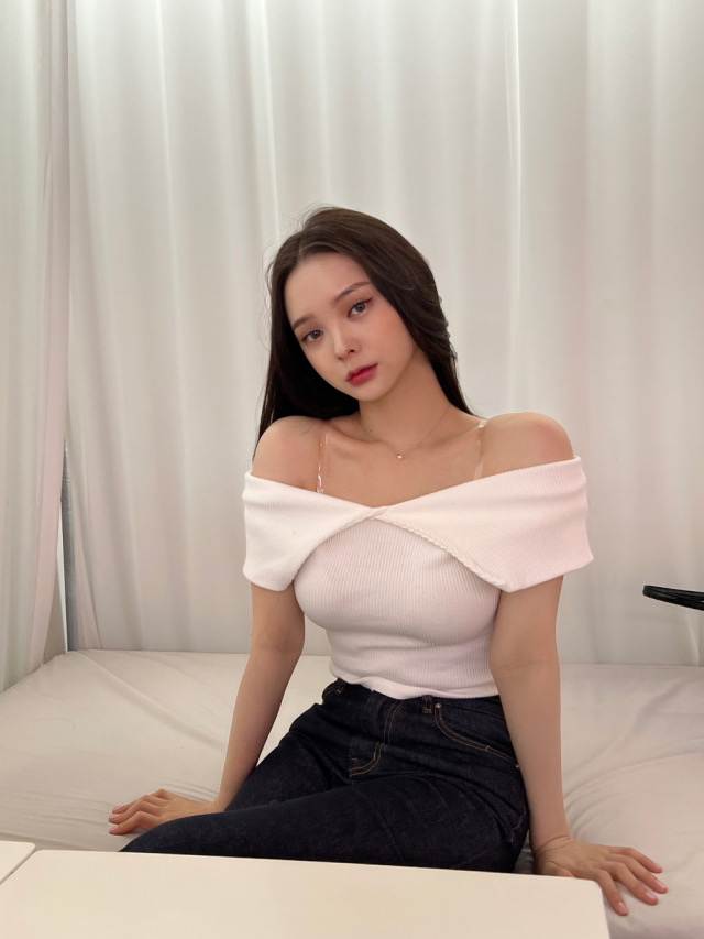 오프숄더티 / 카라오프숄더 / 오프숄더반팔 / 골지티