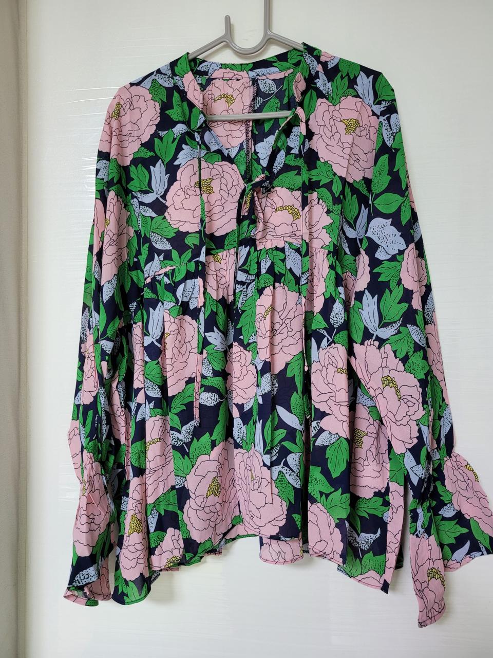 꽃블라우스(새상품)