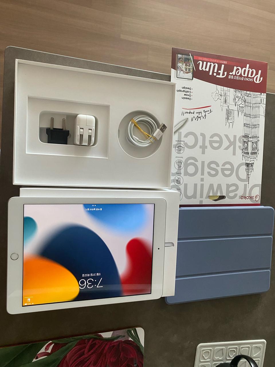 아이패드6 32GB 실버 와파 애플펜슬 추가가능