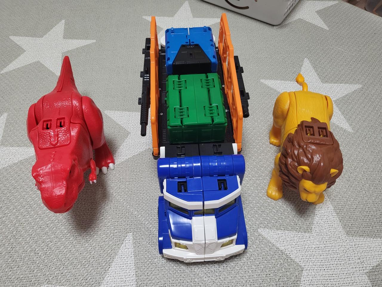 헬로카봇 티라이오