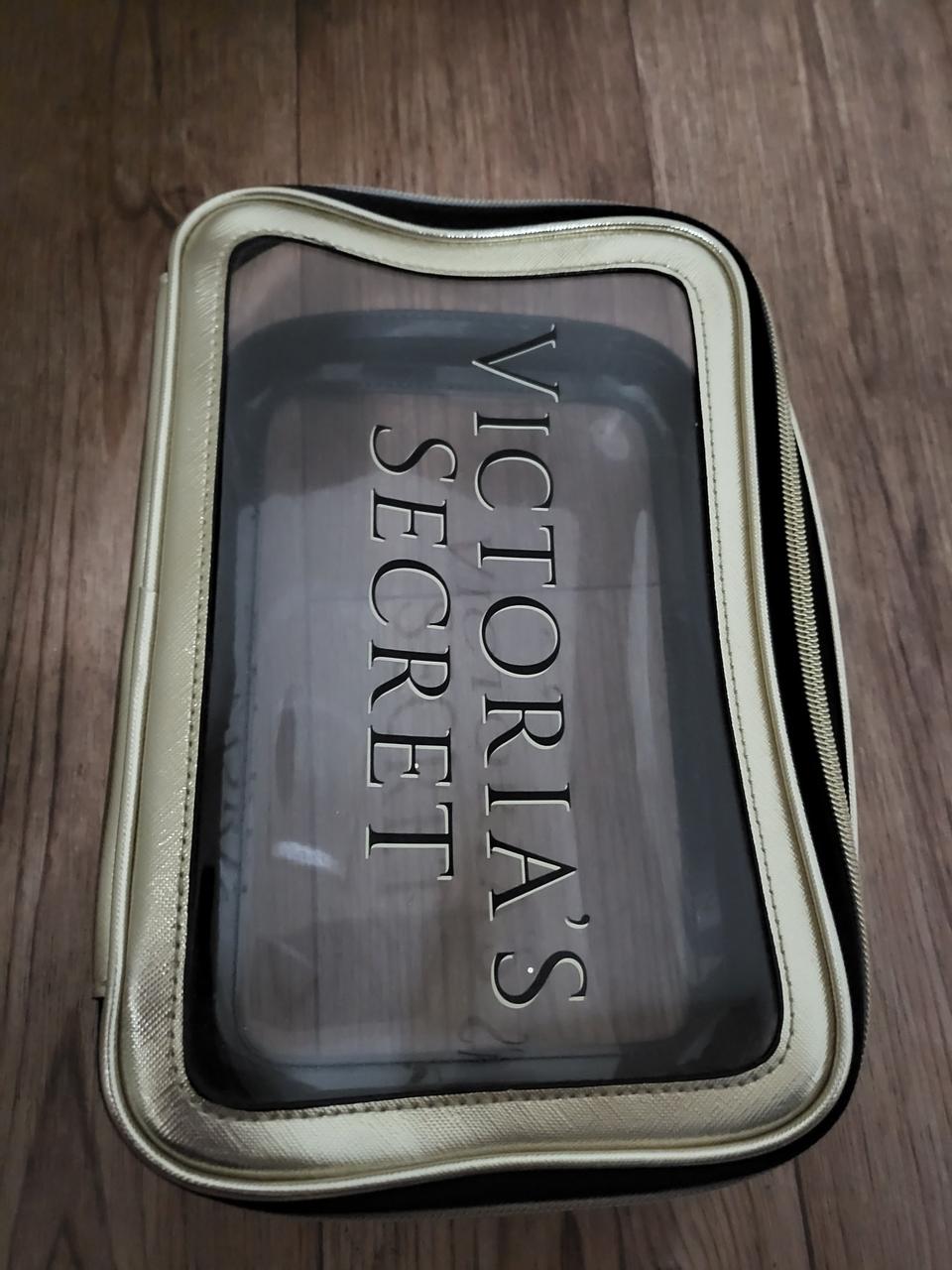 빅토리아 시크릿 파우치