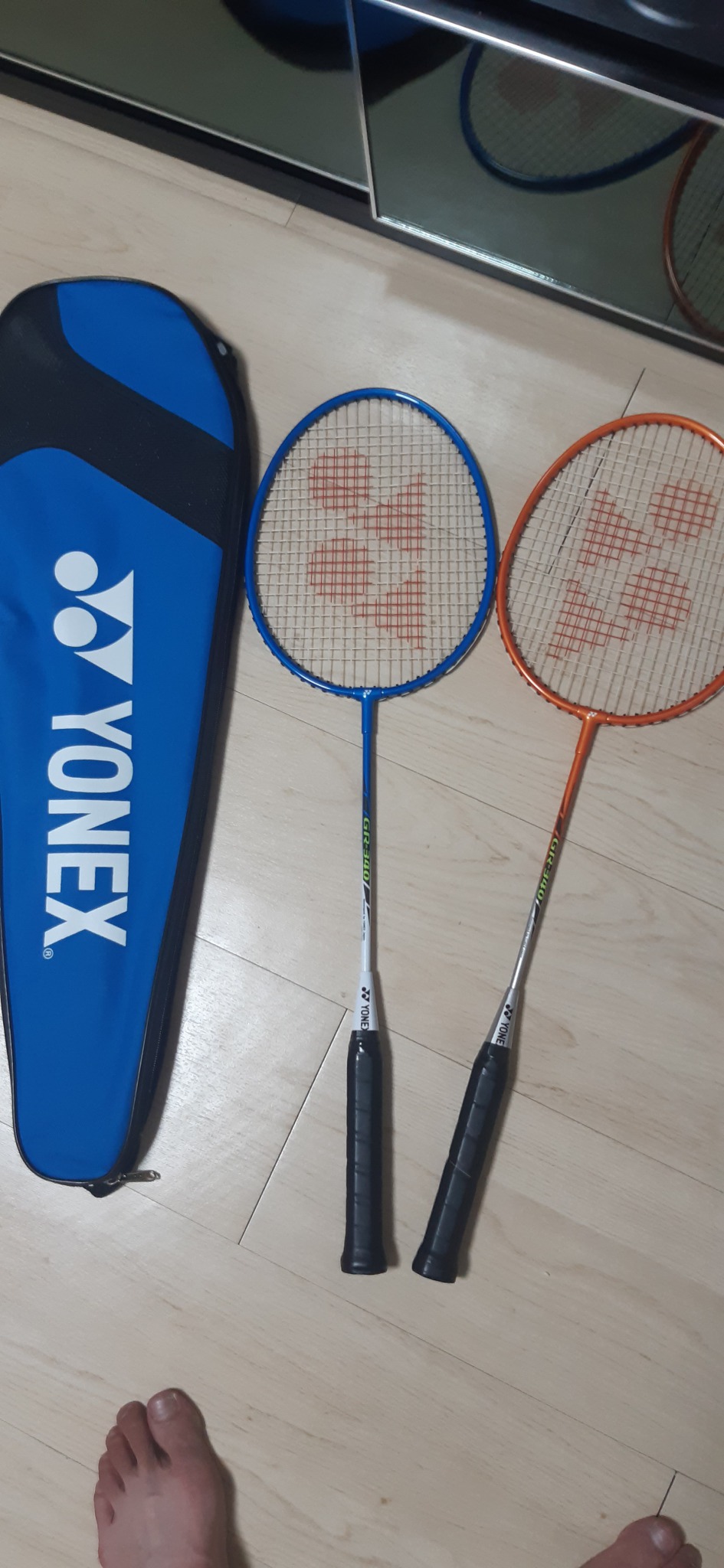 요넥스 배드민턴채 팔아요