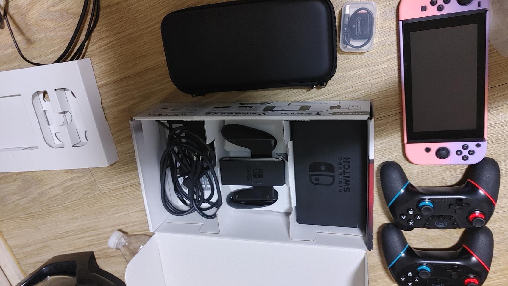 스위치 구형 커펌 256gb판매합니다(구성품알참)