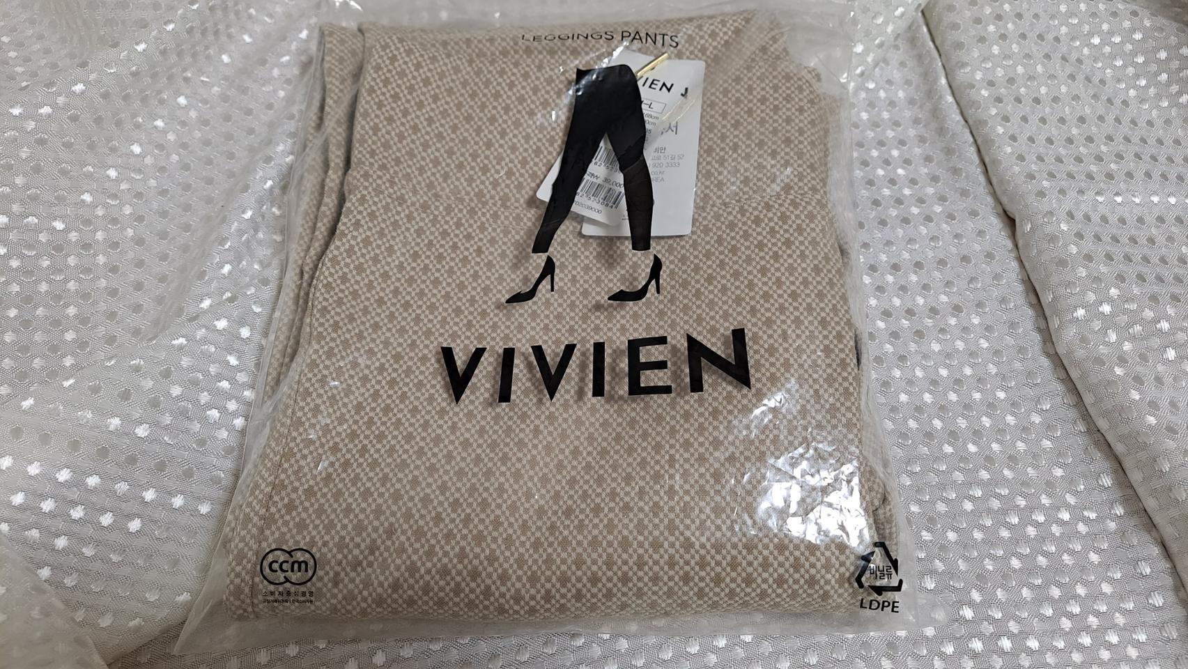 새상품)  비비안 자카드 레깅스 팬츠 (M-L사이즈)