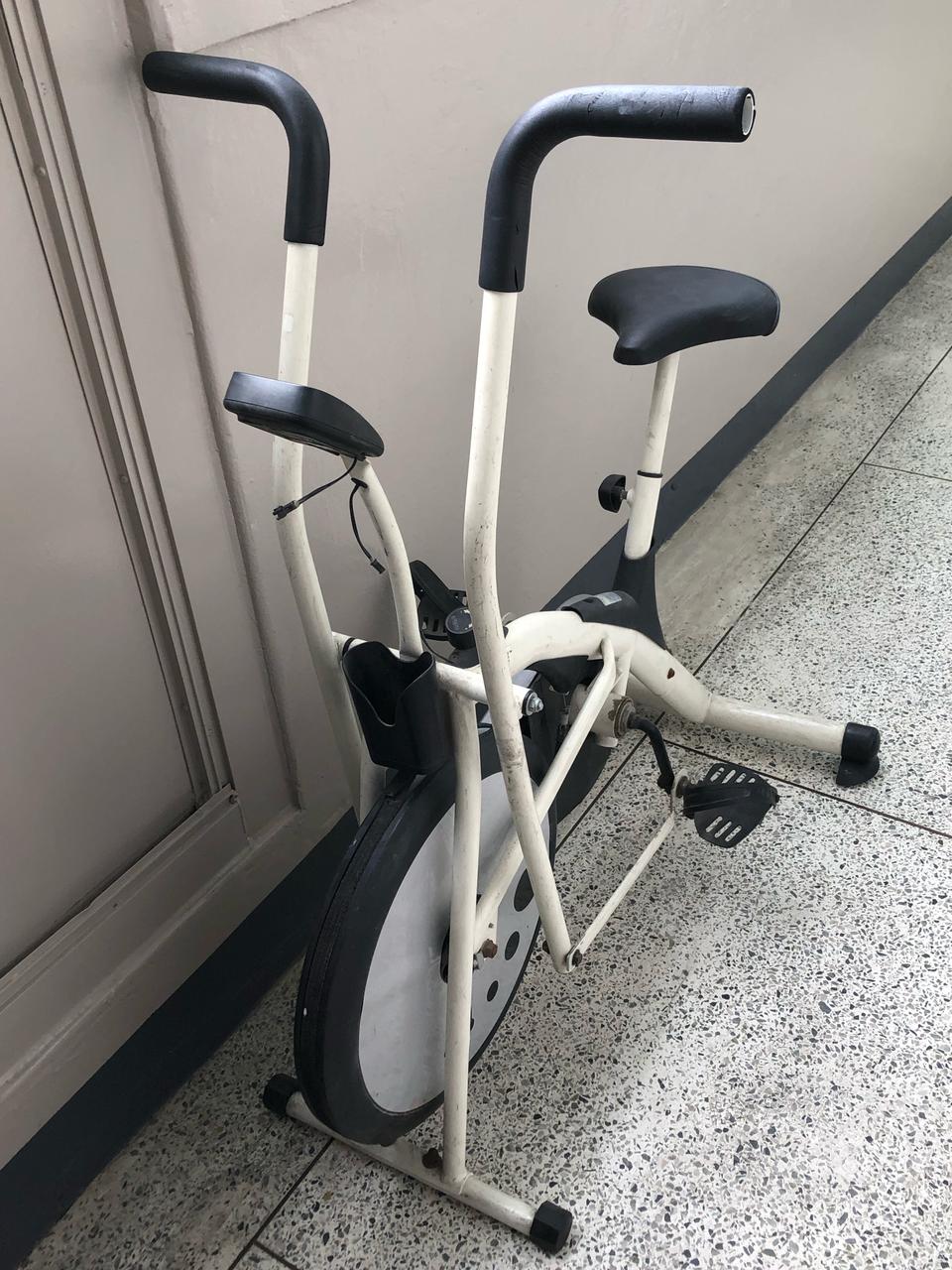 실내 자전거 무료 나눔.