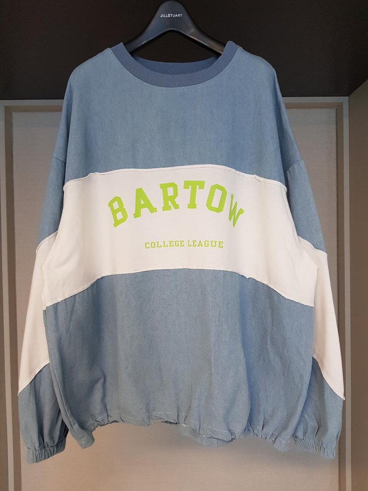 오버핏 데님 맨투맨 | 세컨웨어