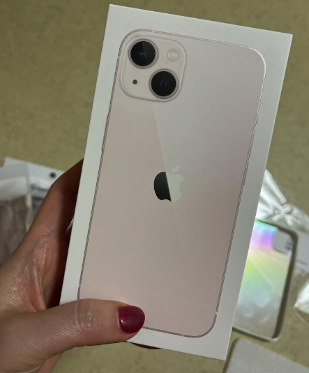 아이폰13 128G B+급 팝니다