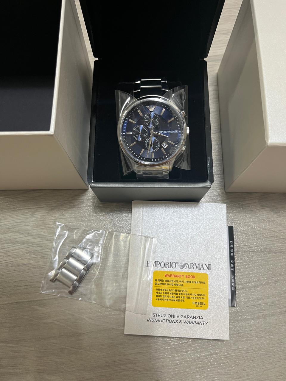 미개봉 새상품 알마니 메탈시계팝니다