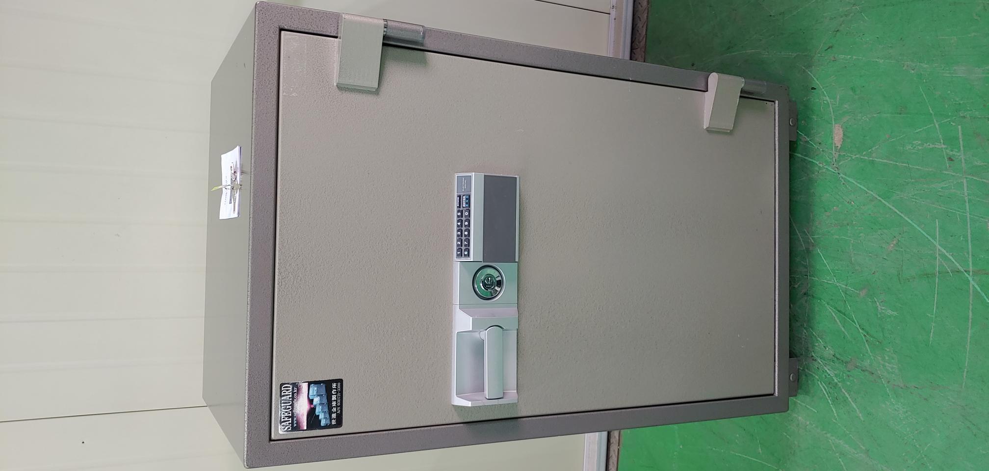 범일금고107 2개 대형사이즈 사무실금고 배송가능