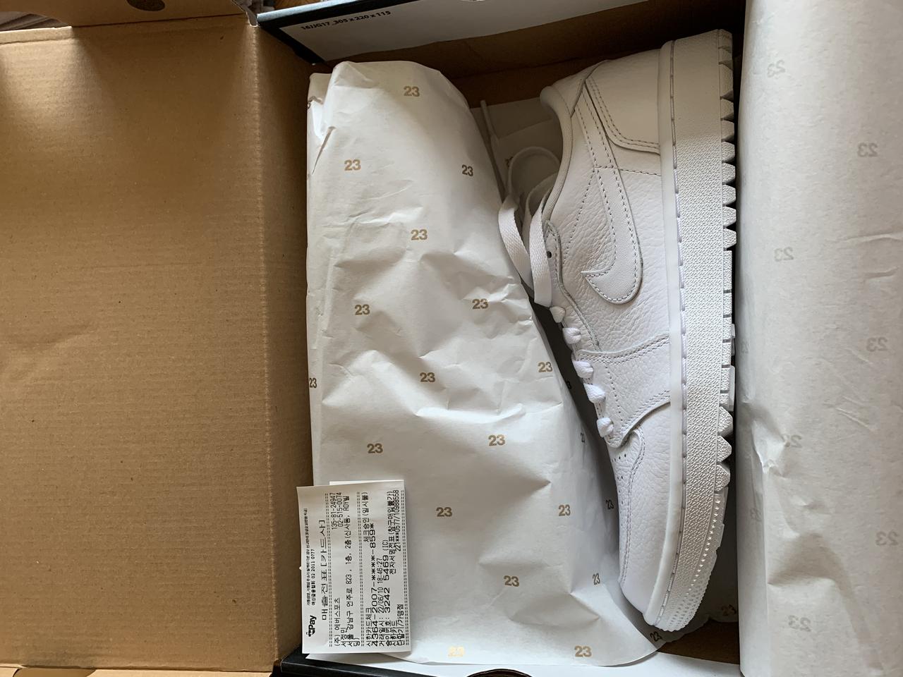 [255] 조던1 로우 골프 트리플 화이트 판매합니다