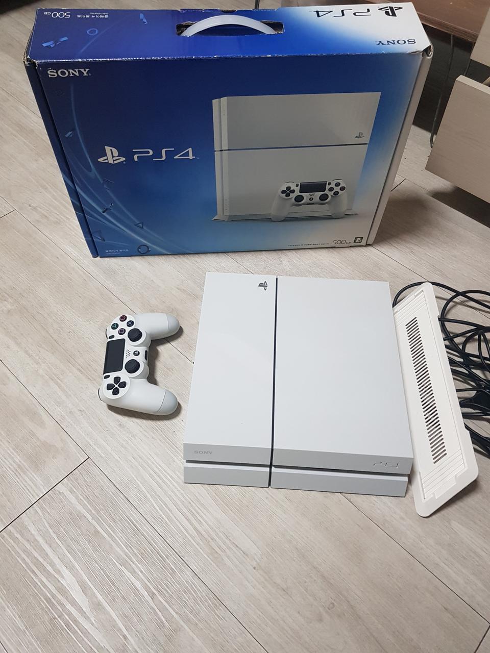 ps4 팝니다