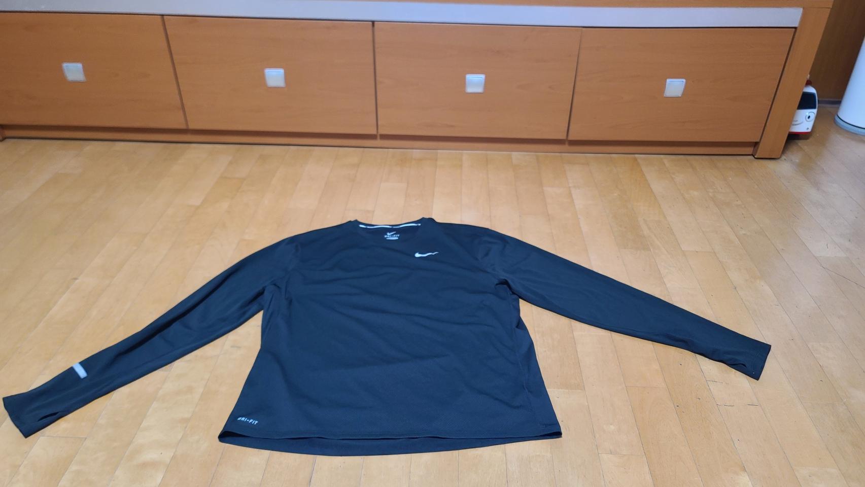 나이키 드라이핏 롱슬리브