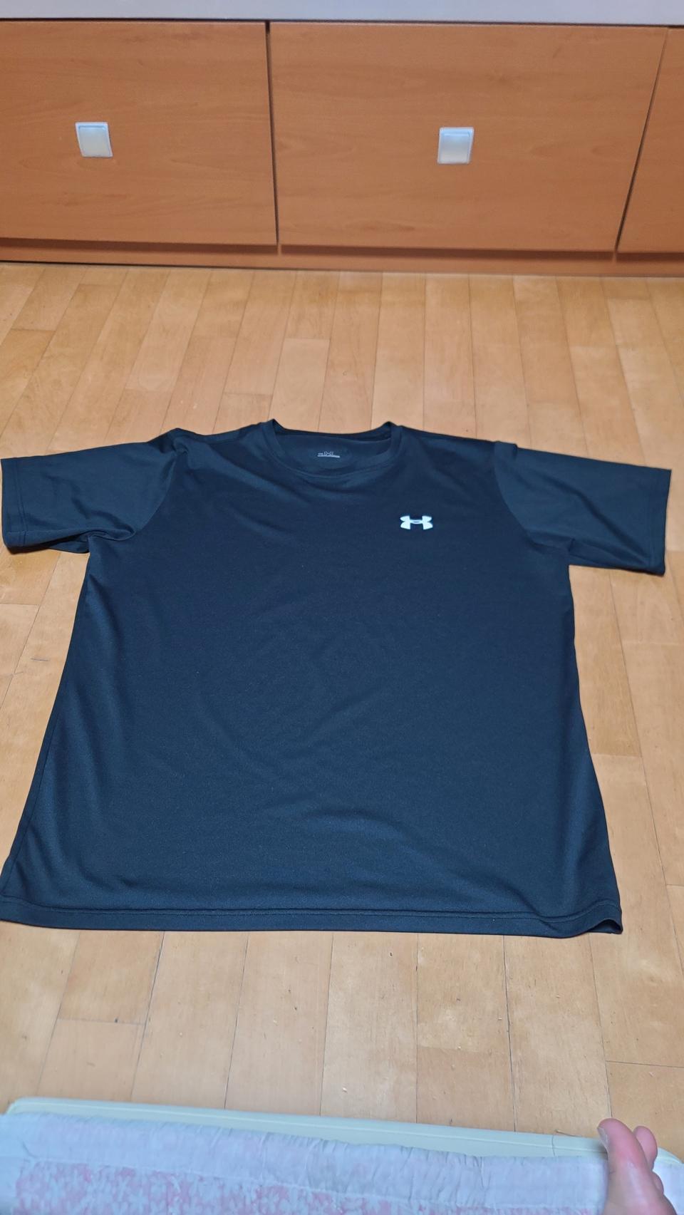 언더아머 트레이닝복