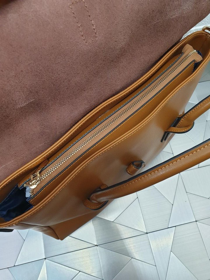 델라스텔라 피오나 숄더백 | 세컨웨어 델라스텔라 피오나 숄더백 | 세컨웨어