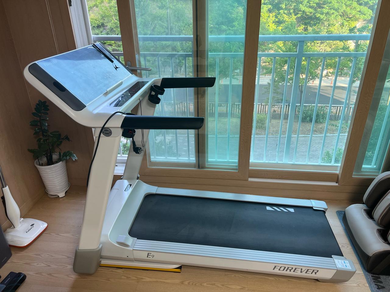 이고진 e9 런닝머신 (+층간소음방지패드)
