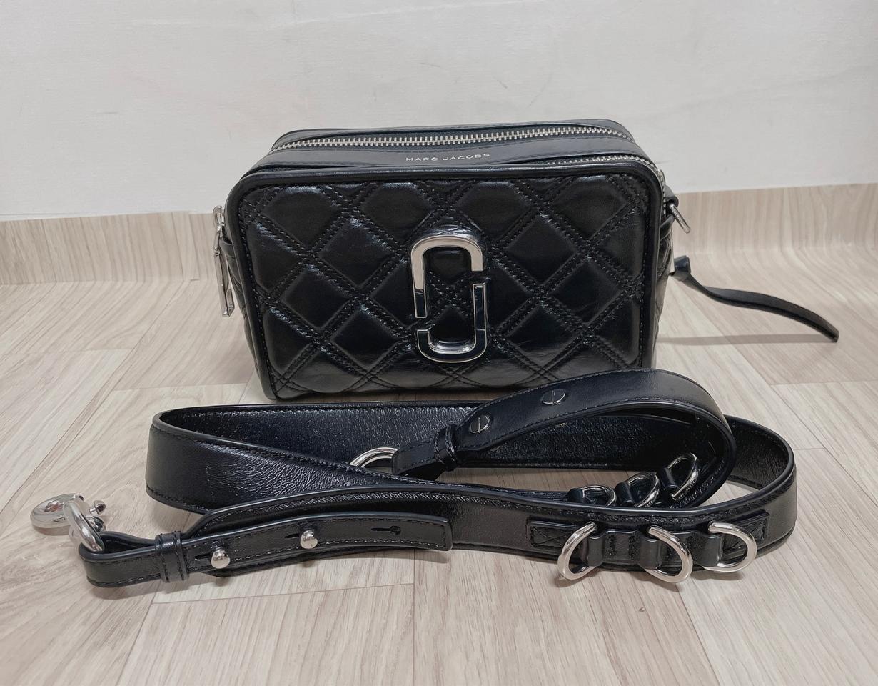 마크제이콥스 더 퀄티드 소프트 블랙