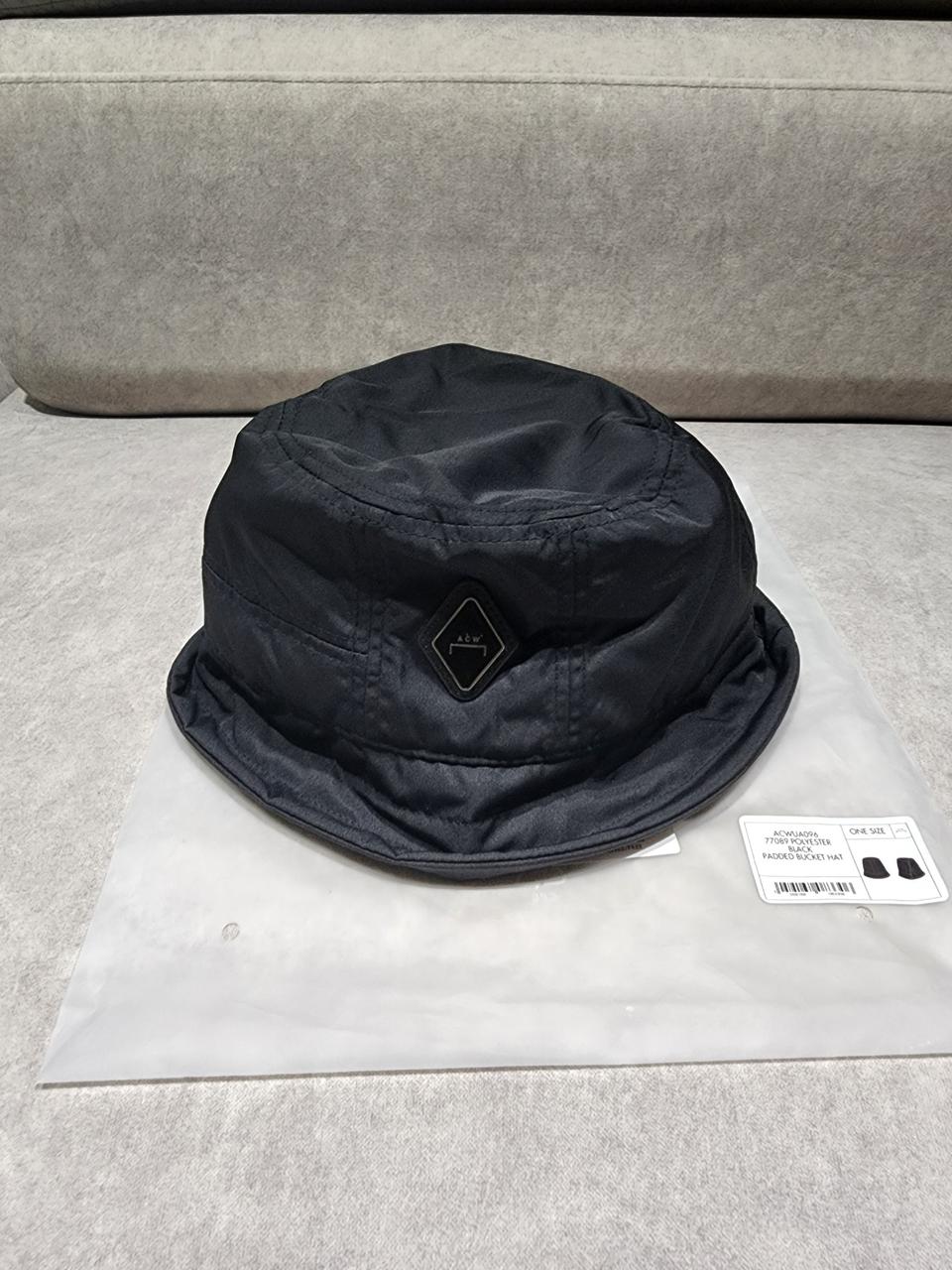A COLD WALL(어콜드월) 로고패치 버킷햇(새제품)