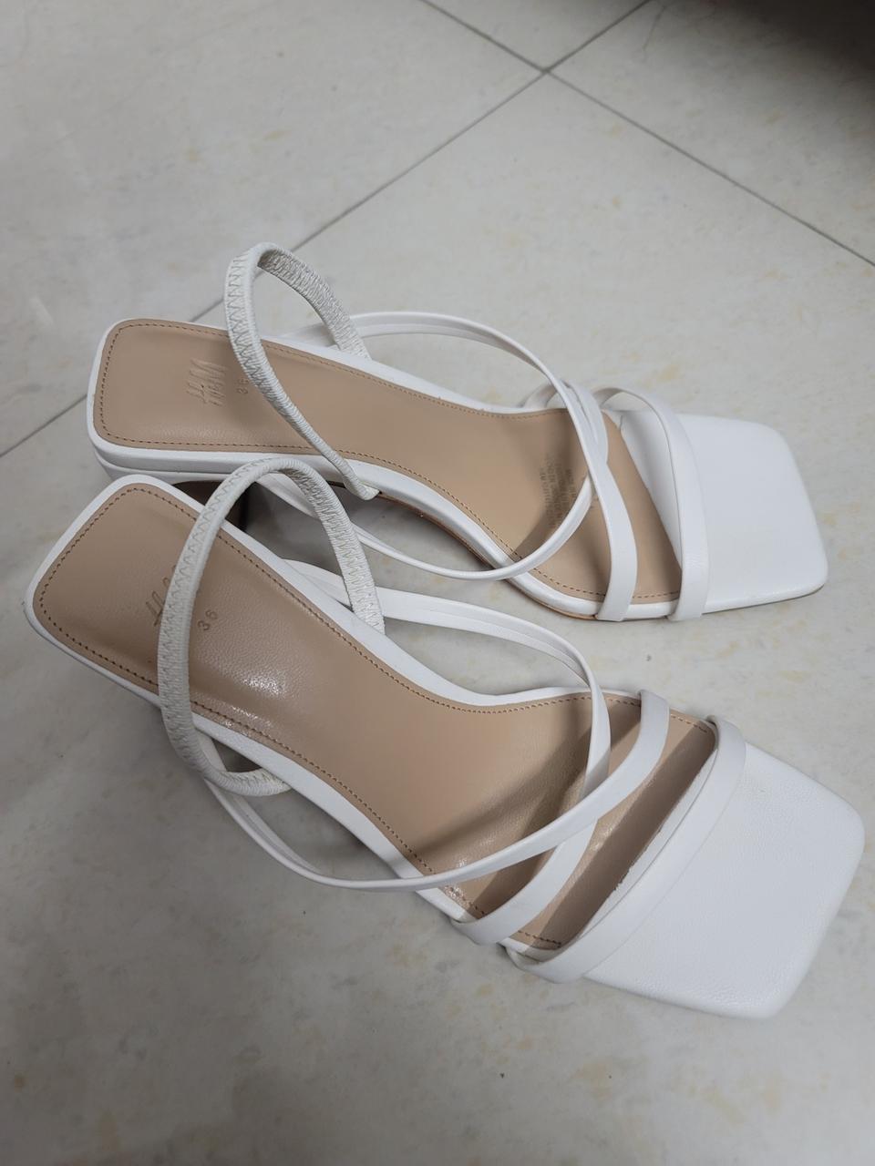 h&m 샌들 230 36 235