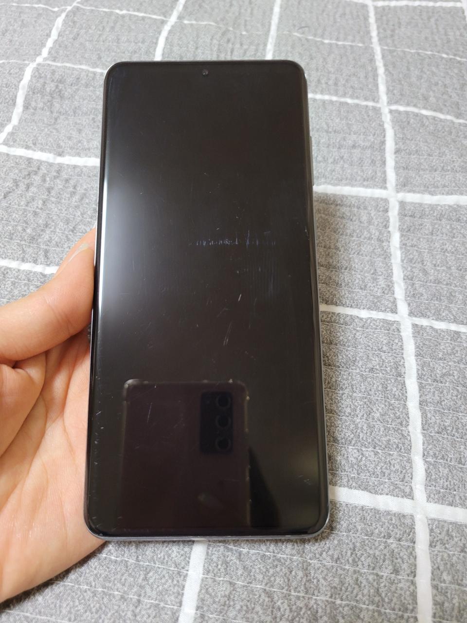 갤럭시S20플러스(G986)256기가 그레이단품 정상해지21만원에팝니다