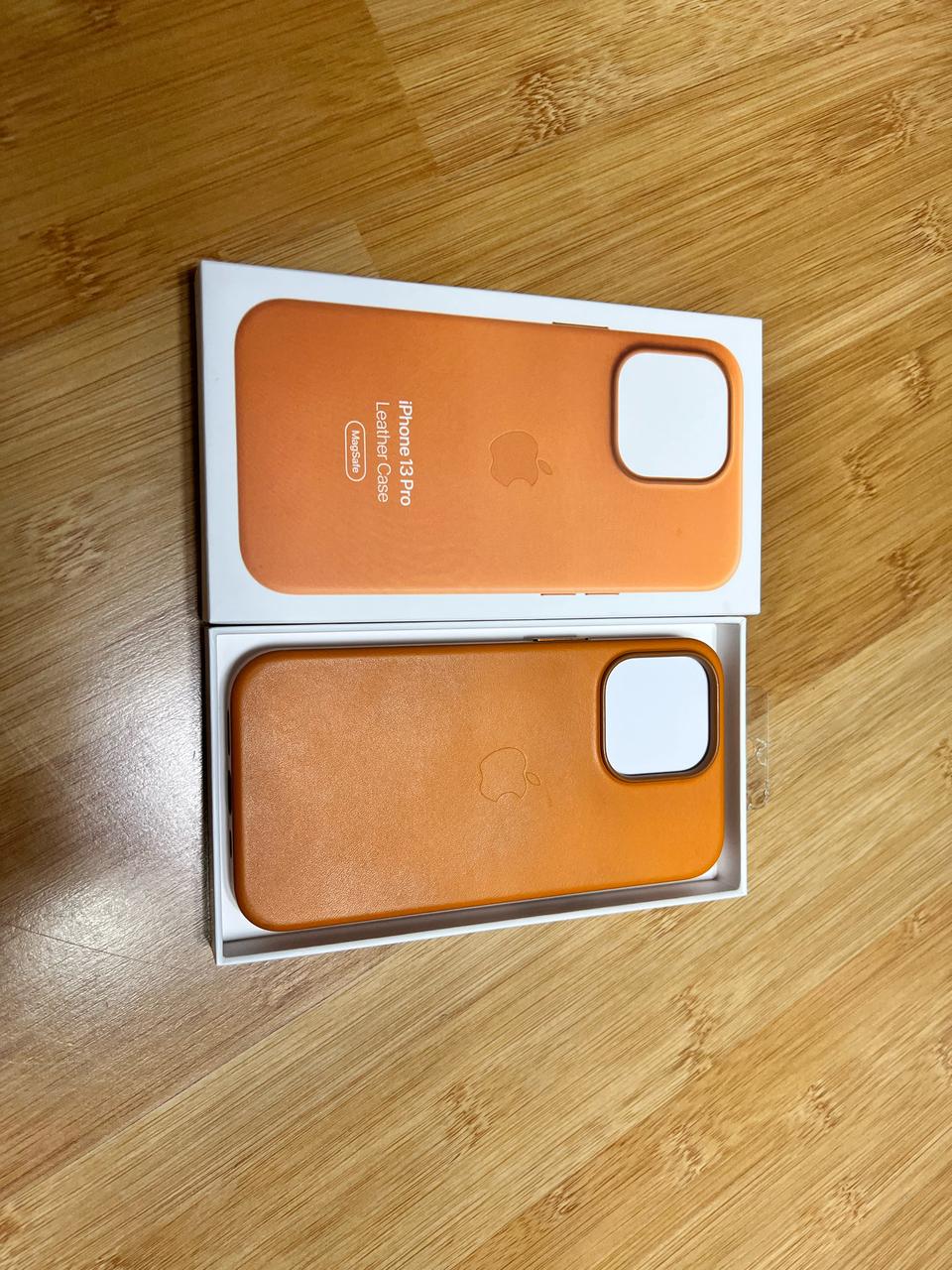 아이폰13프로 골든브라운 가죽케이스