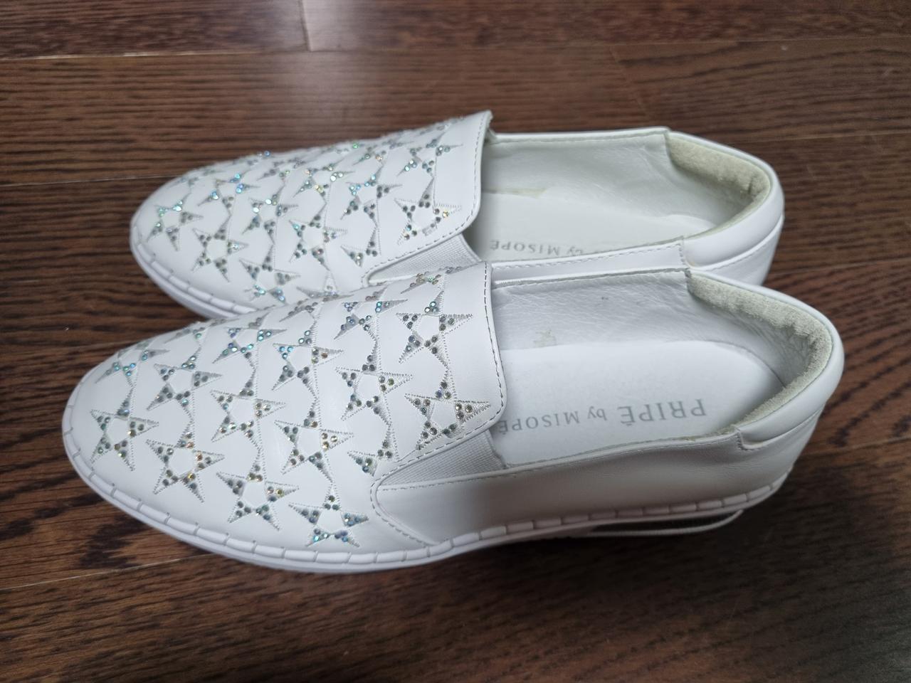 ■■■새상품■■■미소페 별 큐빅 화이트 슬립온 235