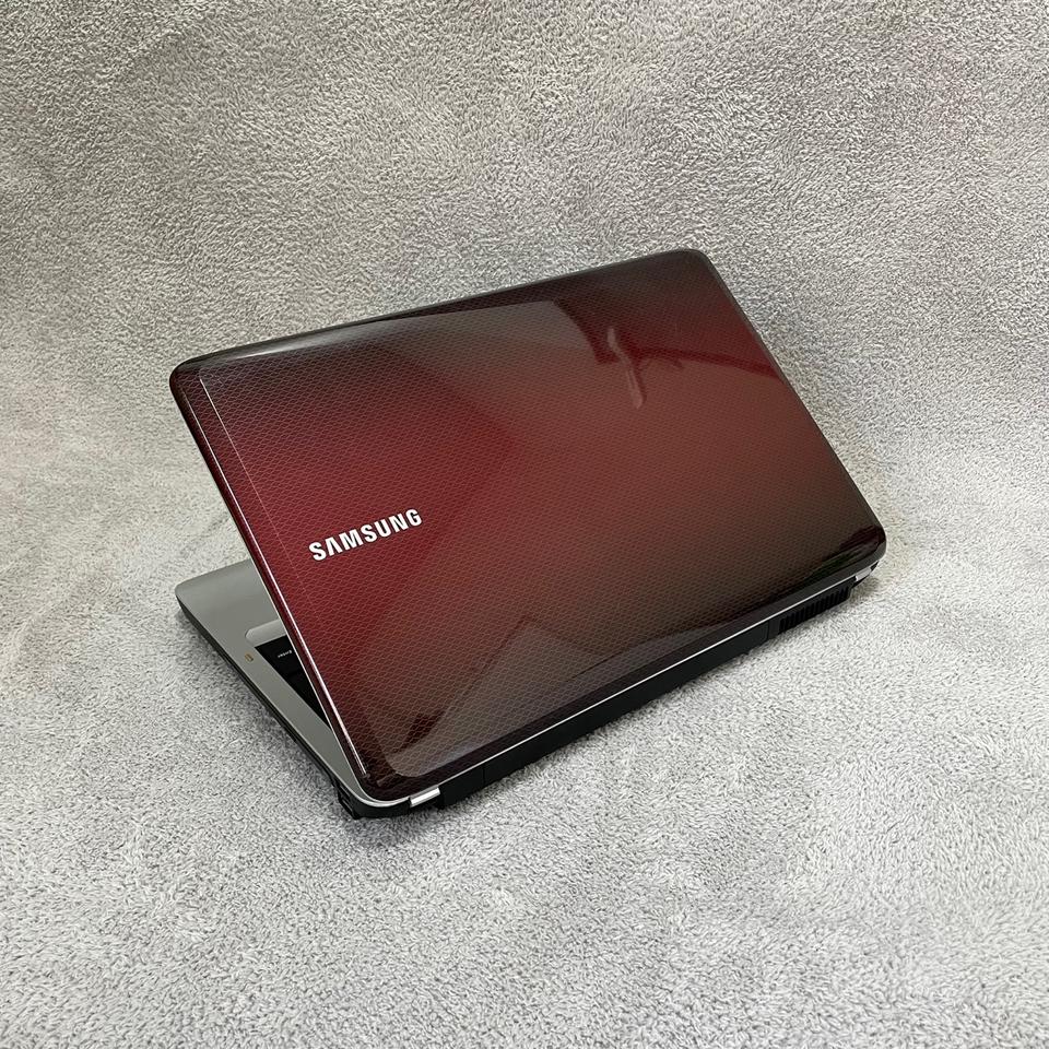 삼성노트북판매급처분팝니다사무용인강용주식용문서작업용인강용편집용영상용유튜브용