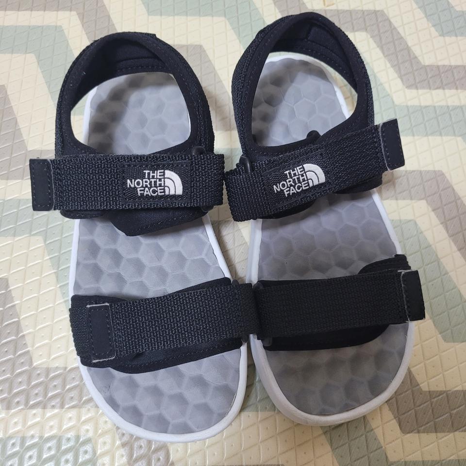 노스페이스 키즈샌들