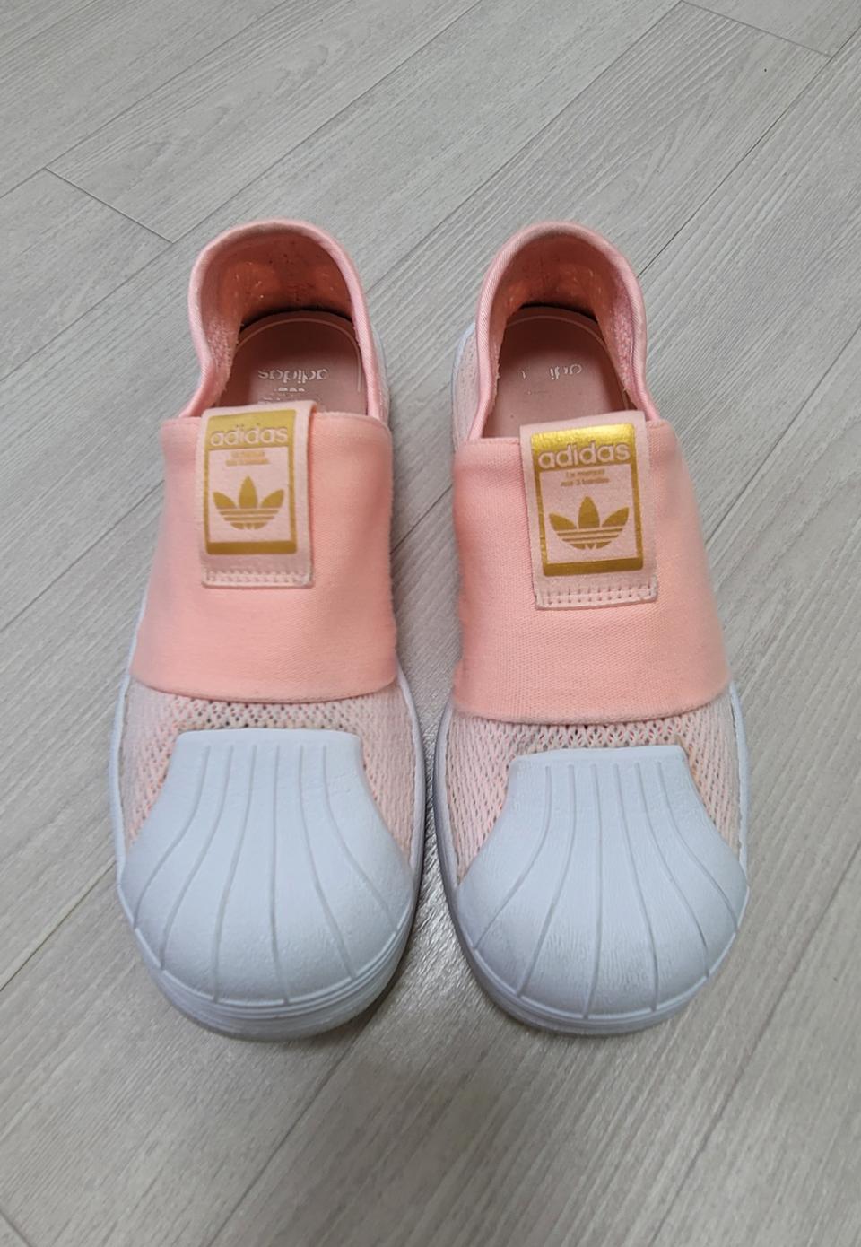 아디다스  운동화 210