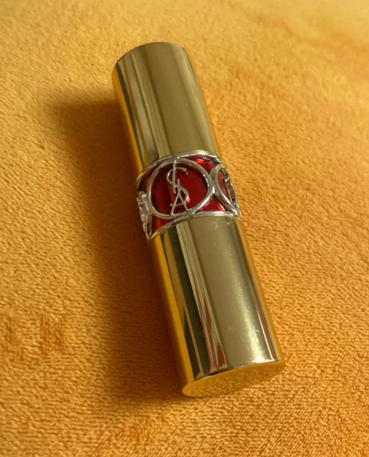 루쥬볼륍떼 샤인 입생로랑 립스틱