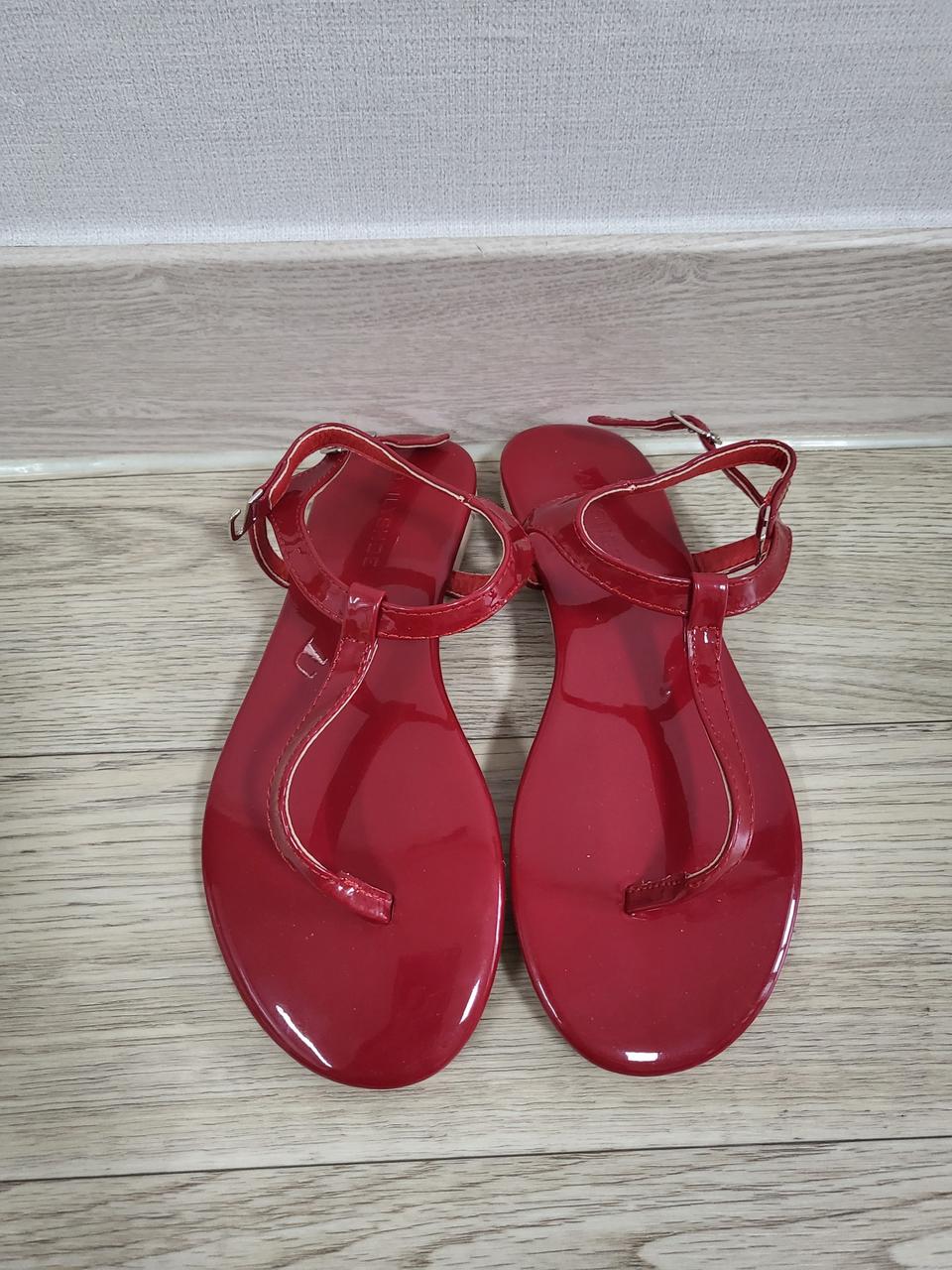레드 여름 샌들