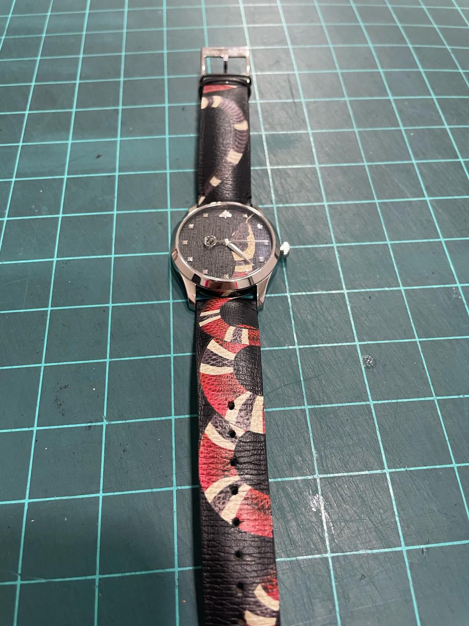 구찌시계 팔아요