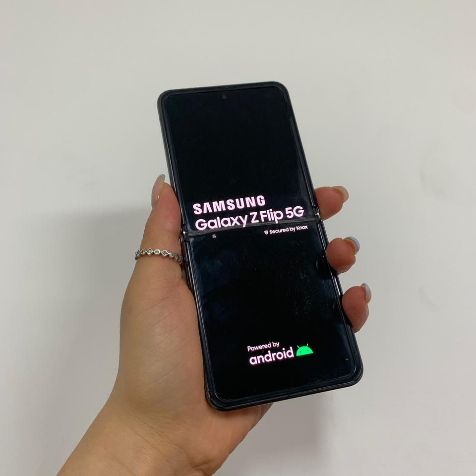 [당일출고] 갤럭시Z플립5G 블랙 256G 저렴하게 판매합니다