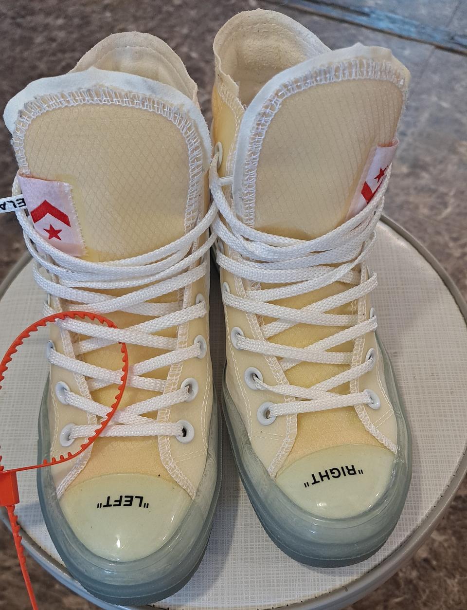 오프화이트 테일러 올스타