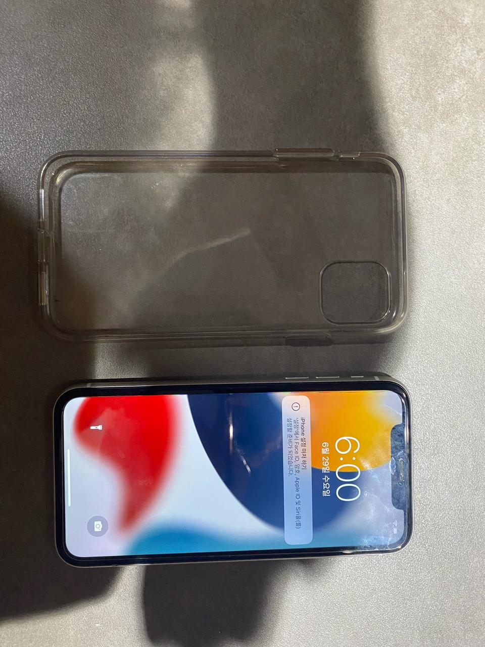 아이폰11 128GB 화이트 상태좋음