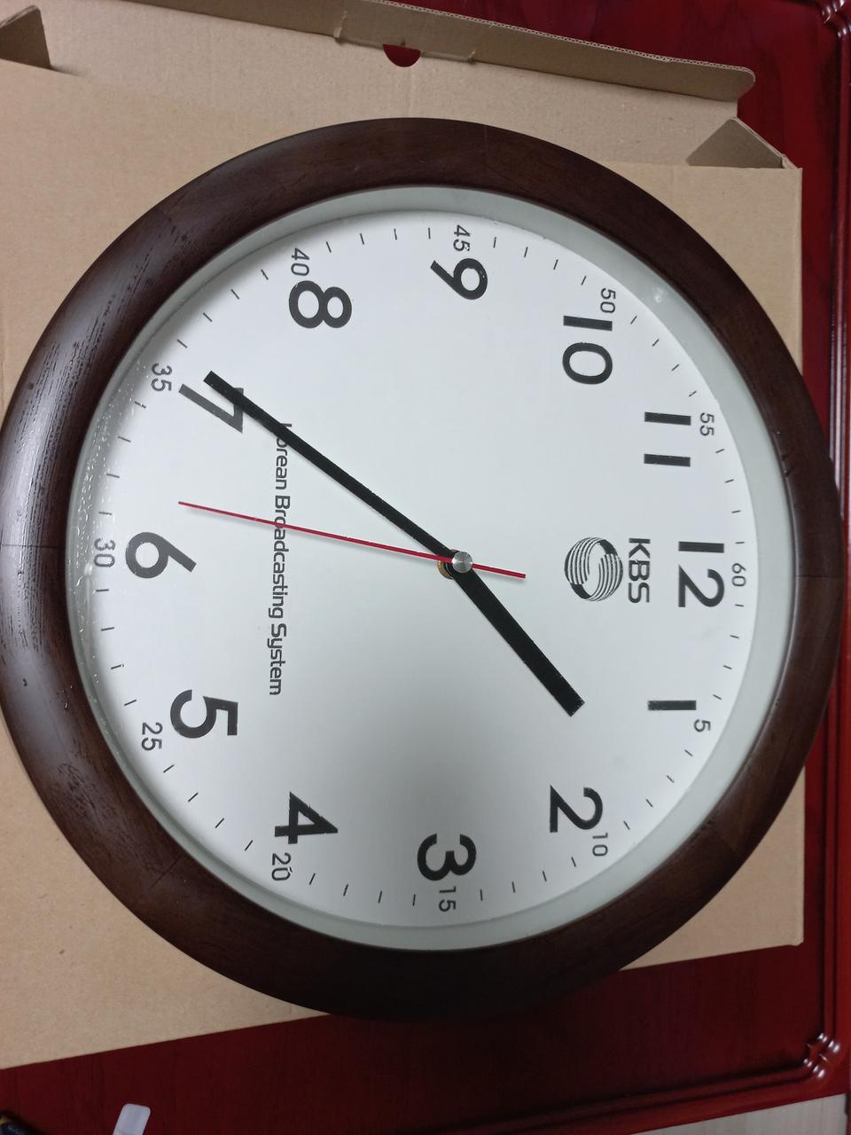 kbs 무소음 벽걸이 시계새상품입니다