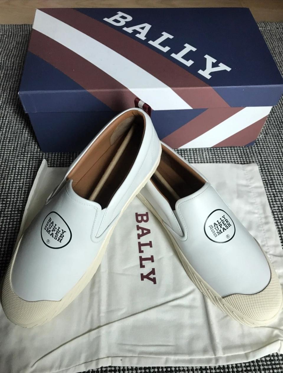 발리 스니커즈 슬립온