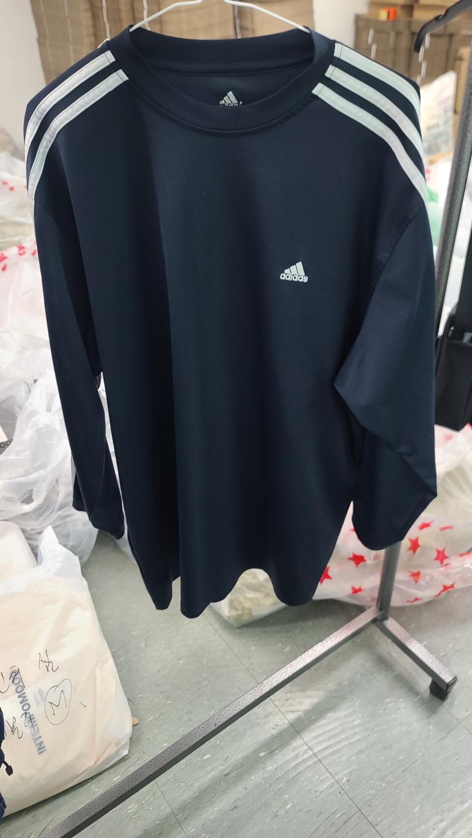 아디다스 롱슬리브