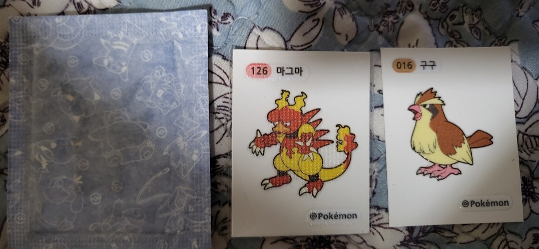 포켓몬 띠부띠부씰 윙크 피카츄 판매 해요