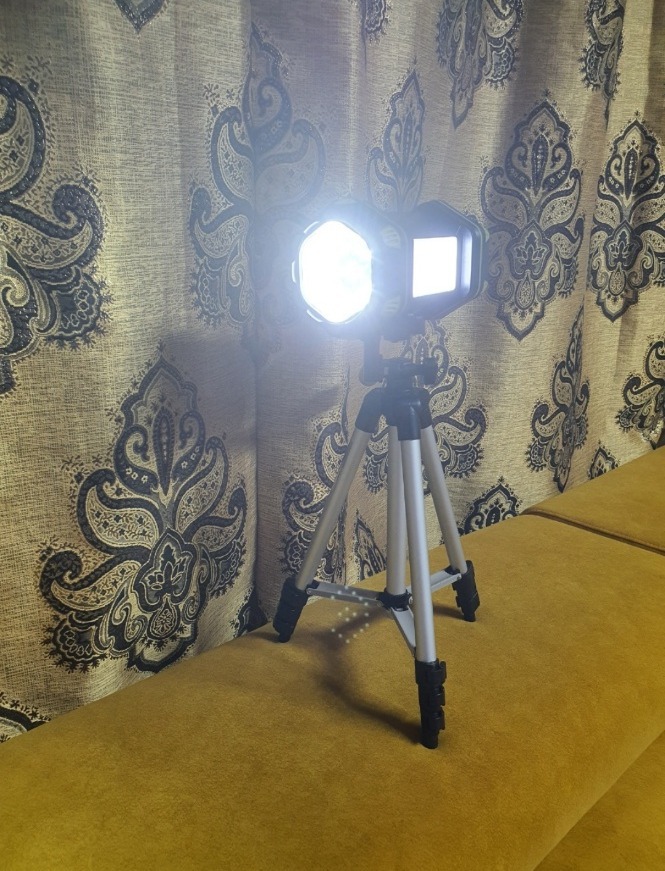 새제품 캠핑랜턴 괴물밝기 충전식 낚시