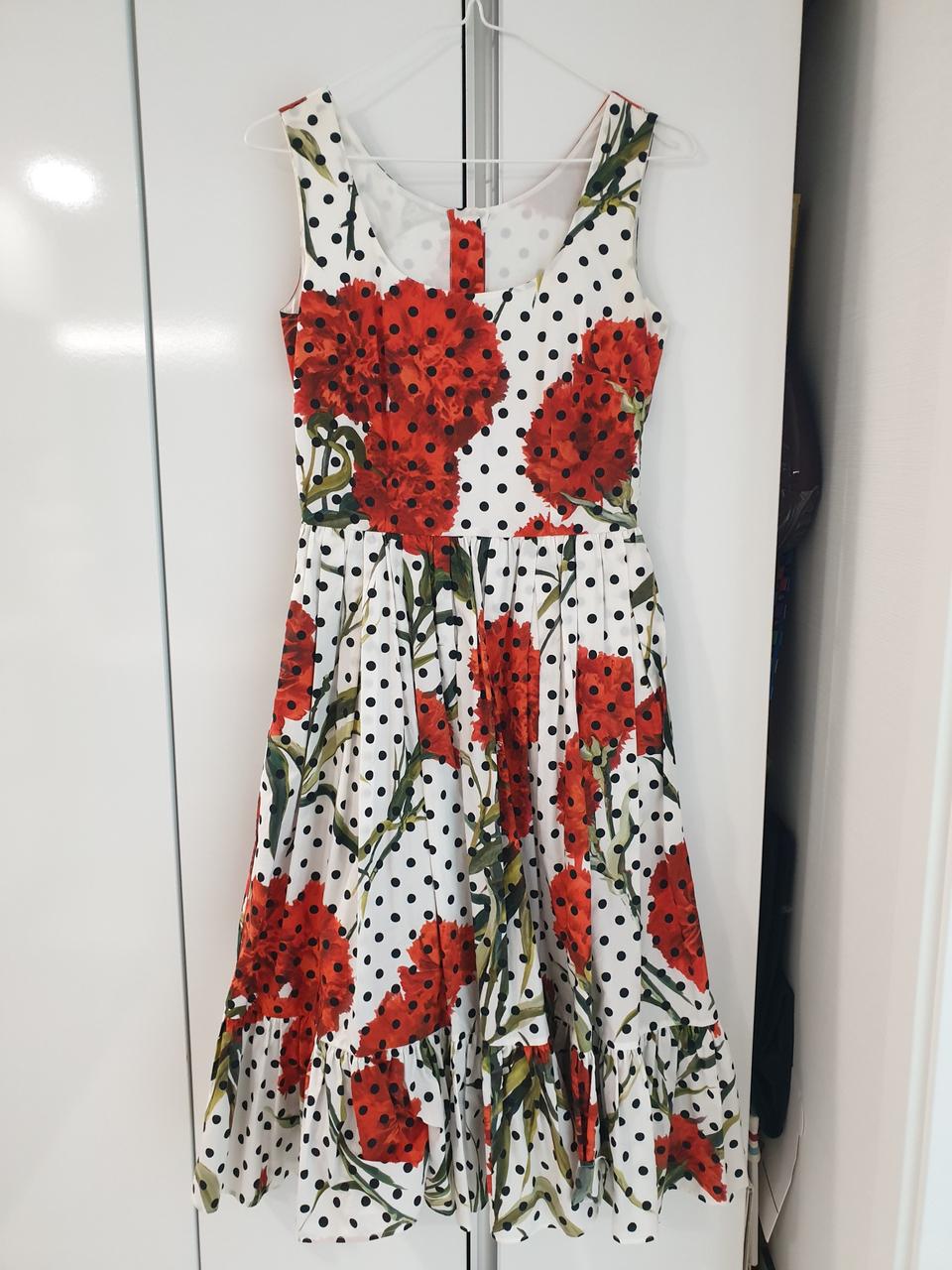 돌체앤가바나 도트 플라워 미디 원피스 38  (44~55)