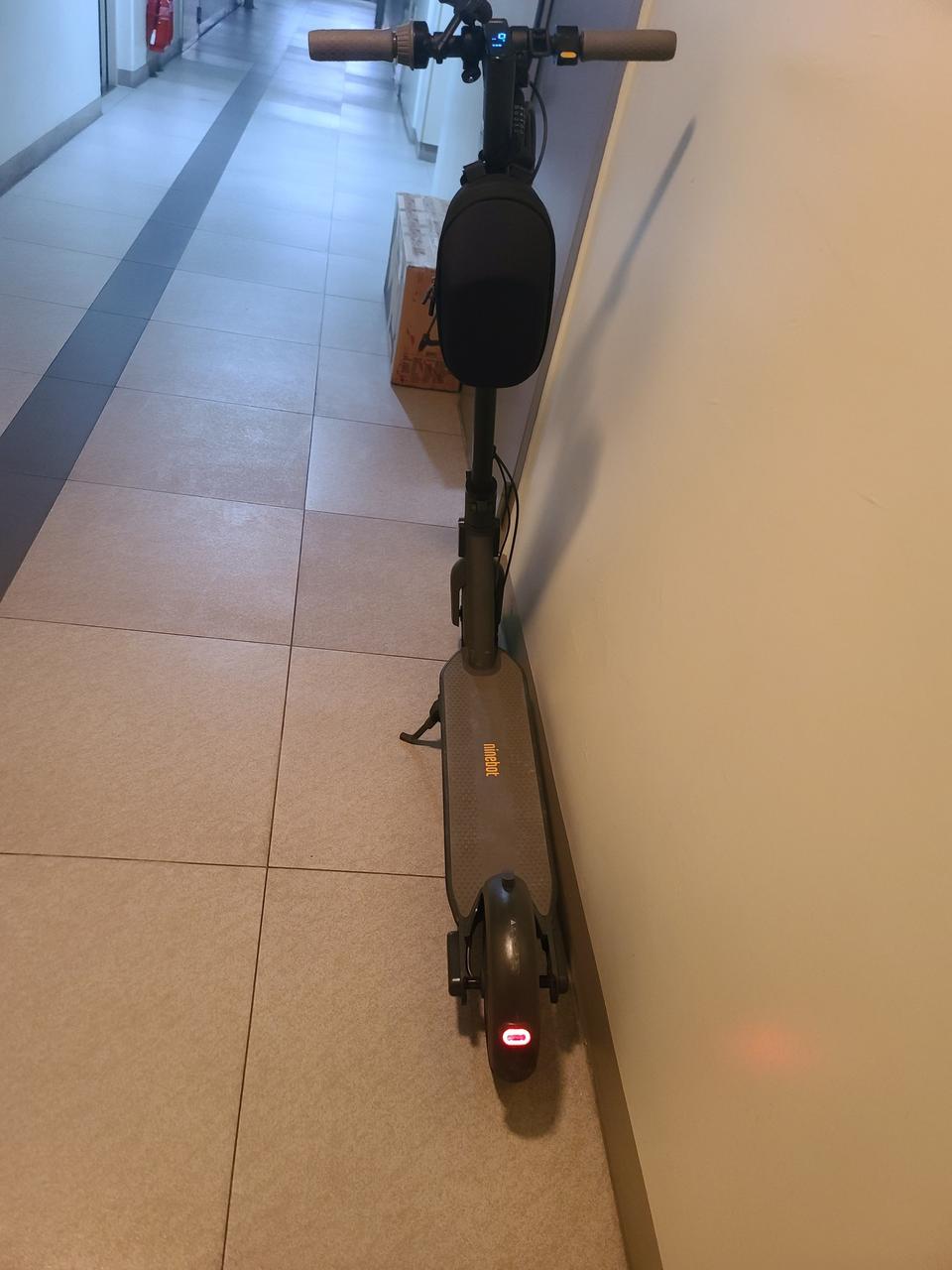 나이봇맥스 G30 전동 퀵보드