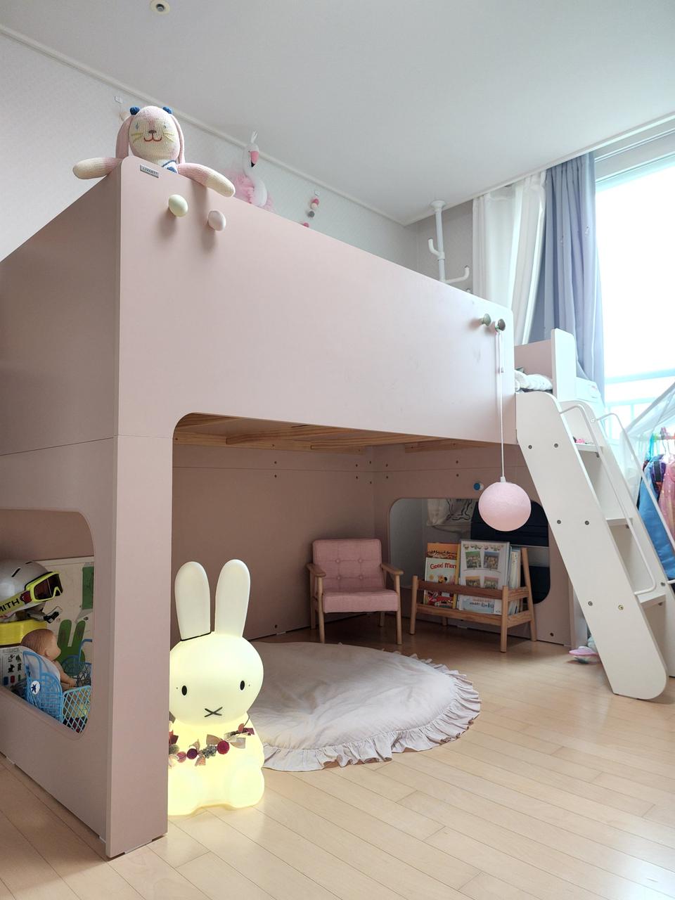 너무예쁜 이층침대 필요하신분