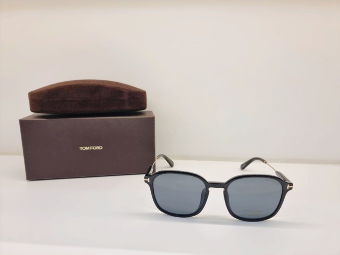 톰포드 선글라스 (TF893-K-01A) 2022 신상품