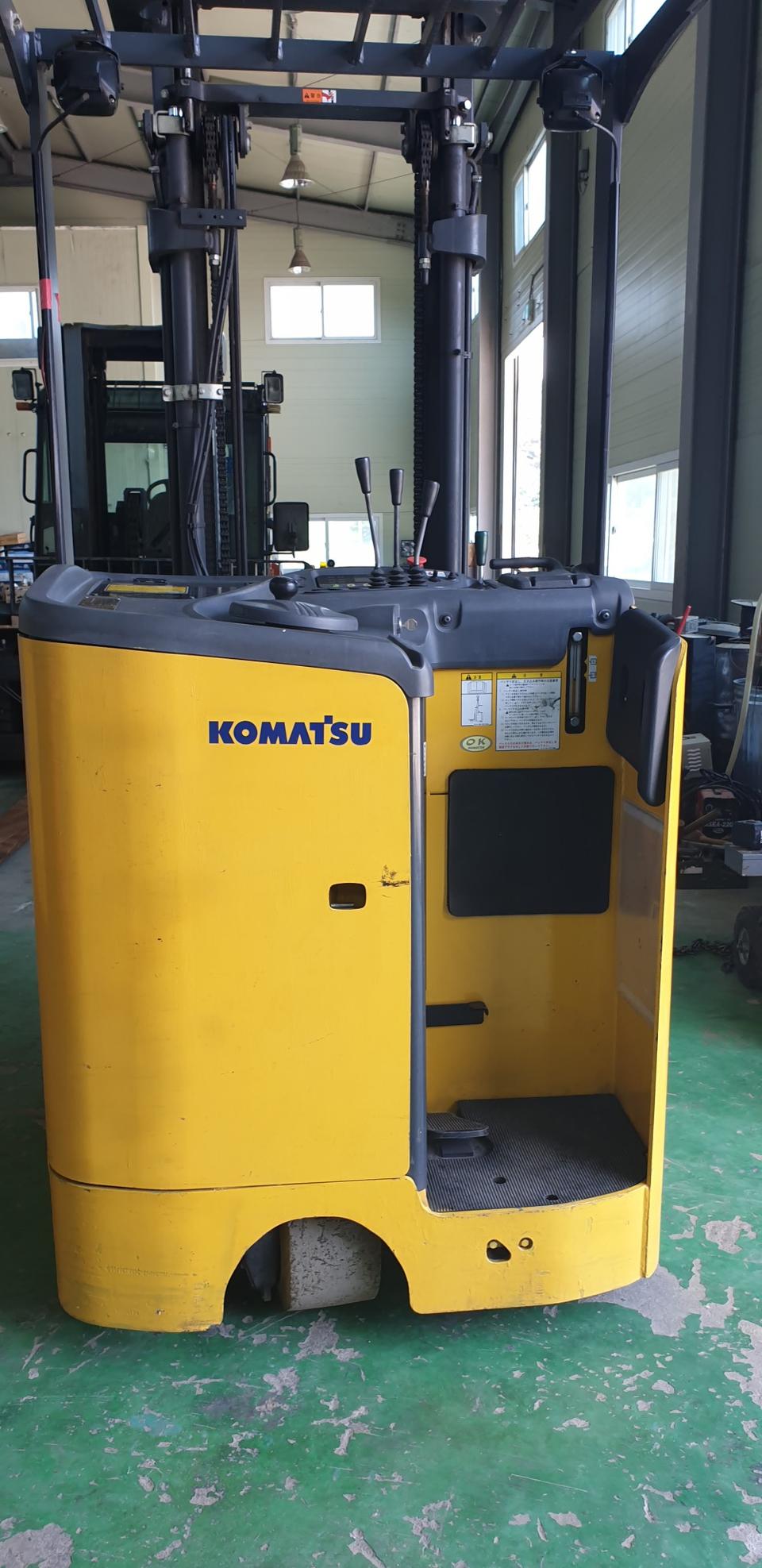 코마츠1.5톤 전동지게차