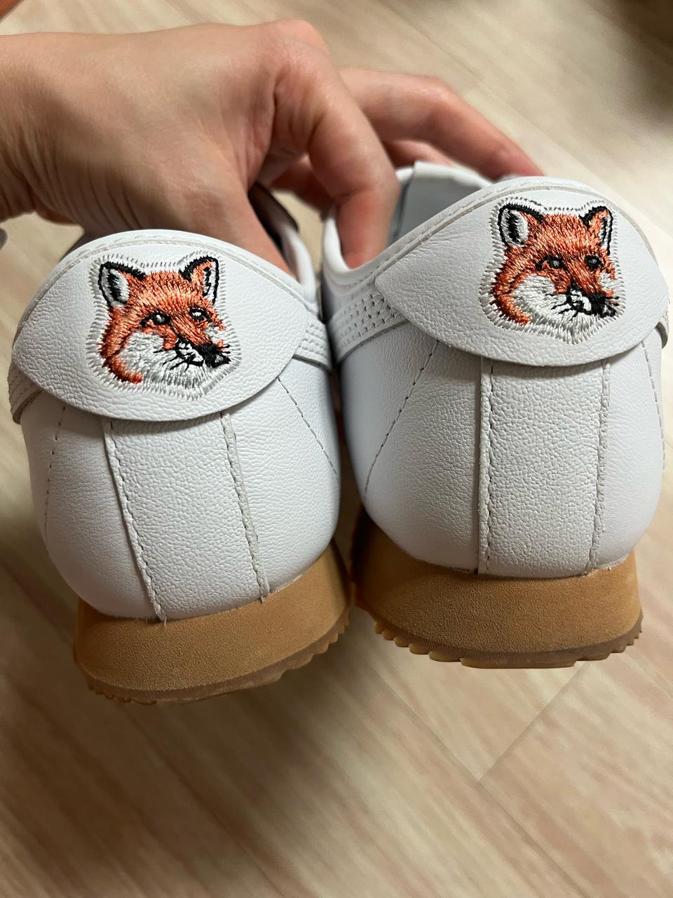 푸마X메종키츠네 로마 화이트 235 사이즈 운동화(가격내림)