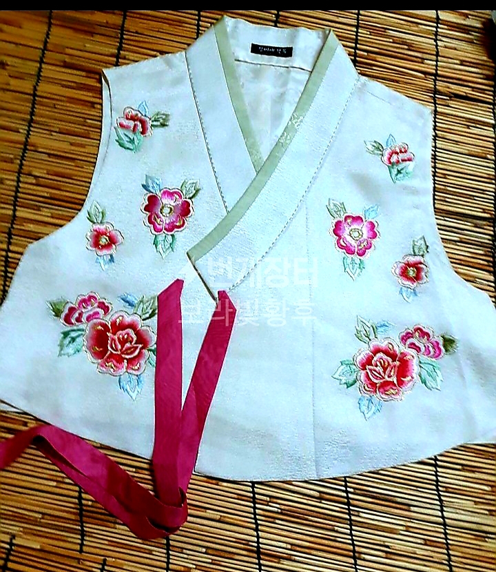 본견실크 손자수 여성배자55~날씬66