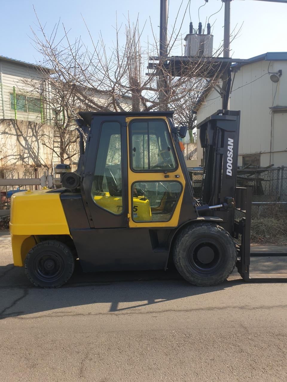 두산 D45S-3 노랭이 자동발 디젤 중고 지게차 싸게판매합니다