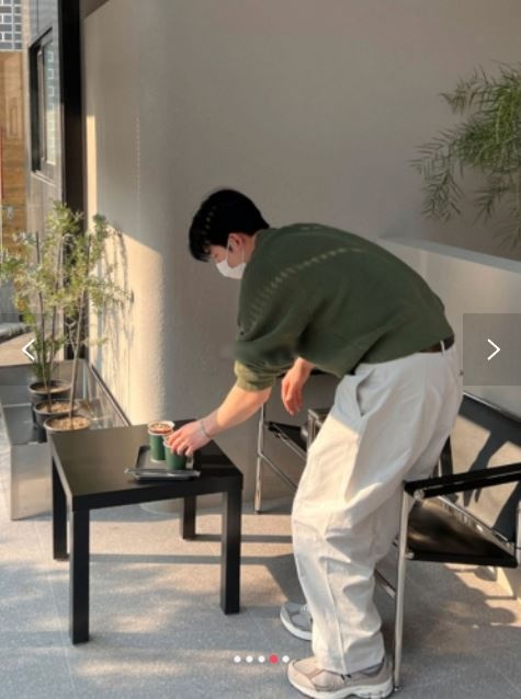 남성 버튼 와이드 절개 바지L