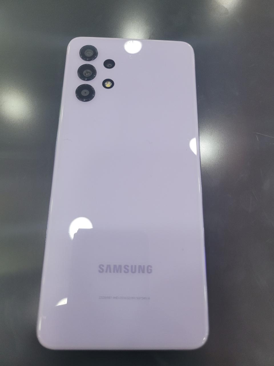 (수원세류동)갤럭시A32 팝니다.