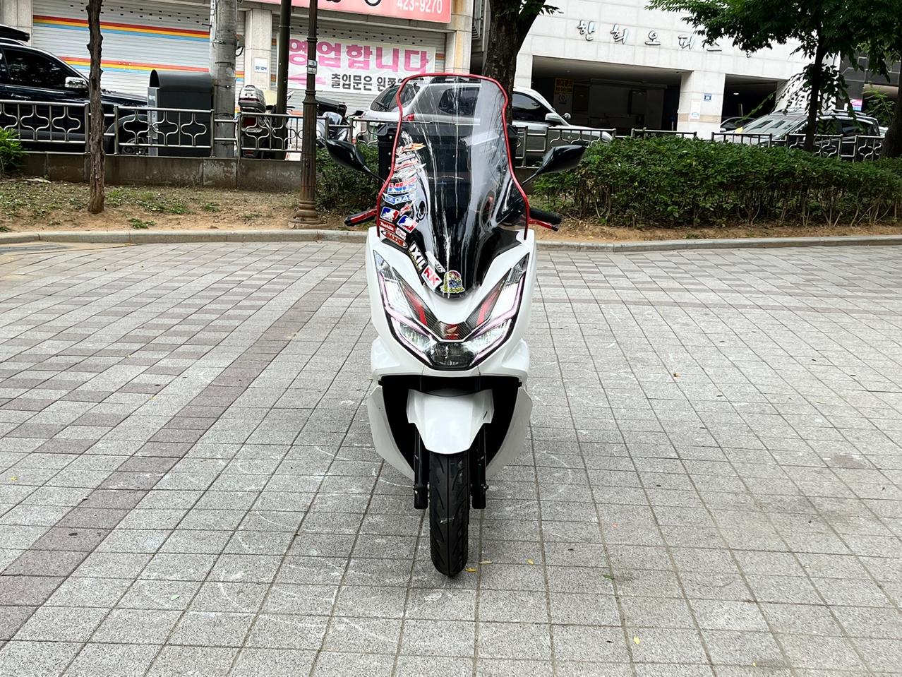 PCX21년식 ABS모델 컨디션 양호한 차량 저렴하게 판매합니다.